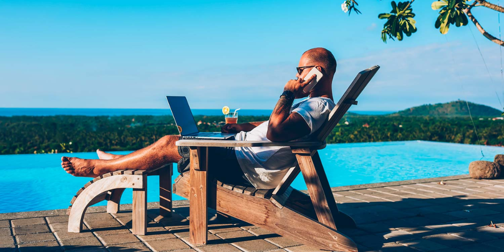 VIAGEM DE TRABALHO REMOTO TRILÍNGUE 96H